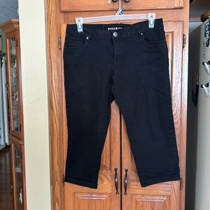 Women’s capris